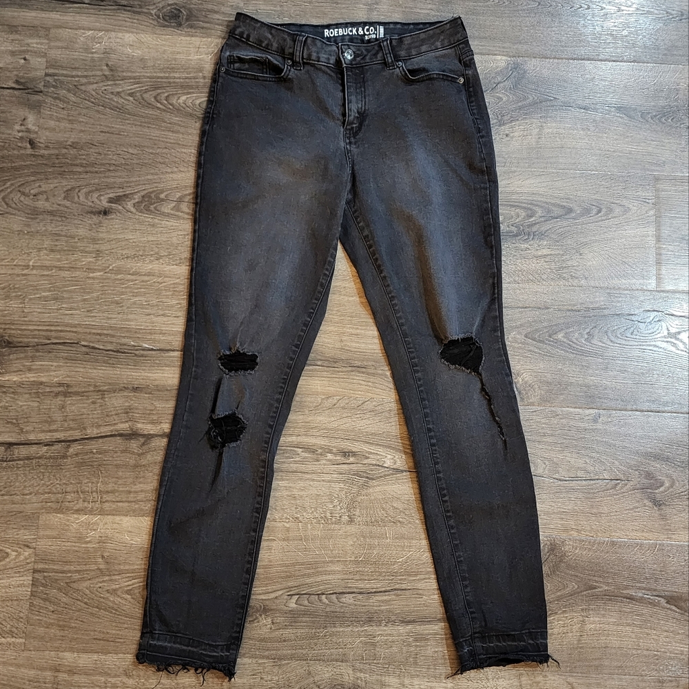 Roebuck & Co. Distressed Black Jeans sz 10